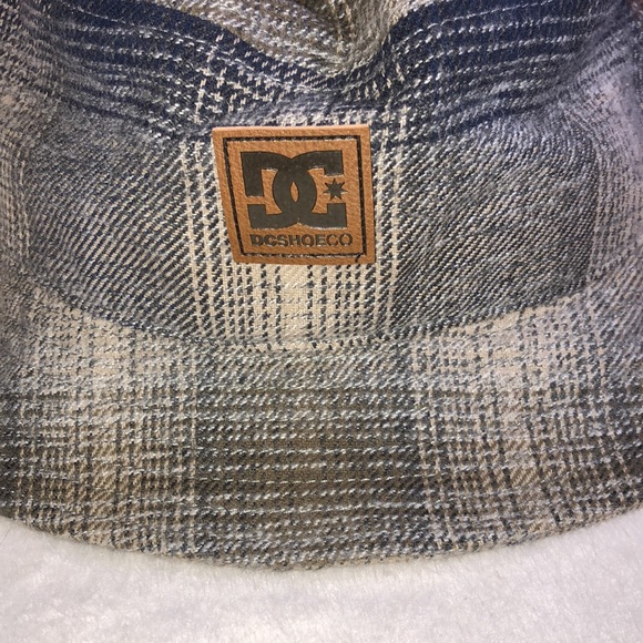 DC Fall Blue Tan Plaid Logo Bucket Hat - Picture 3 of 6